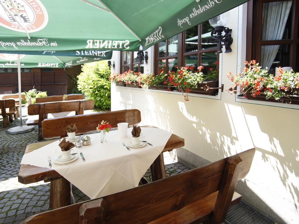 Hotel Garni Zum Gockl Unterföhring Exterior foto